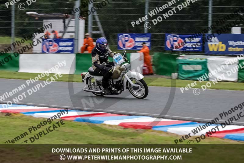 Vintage motorcycle club;eventdigitalimages;mallory park;mallory park trackday photographs;no limits trackdays;peter wileman photography;trackday digital images;trackday photos;vmcc festival 1000 bikes photographs